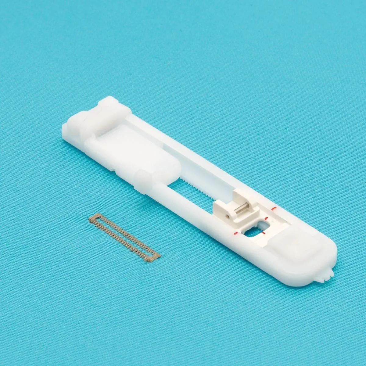 Baby Lock Buttonhole Foot Automatic Carded - 7mm Low Shank