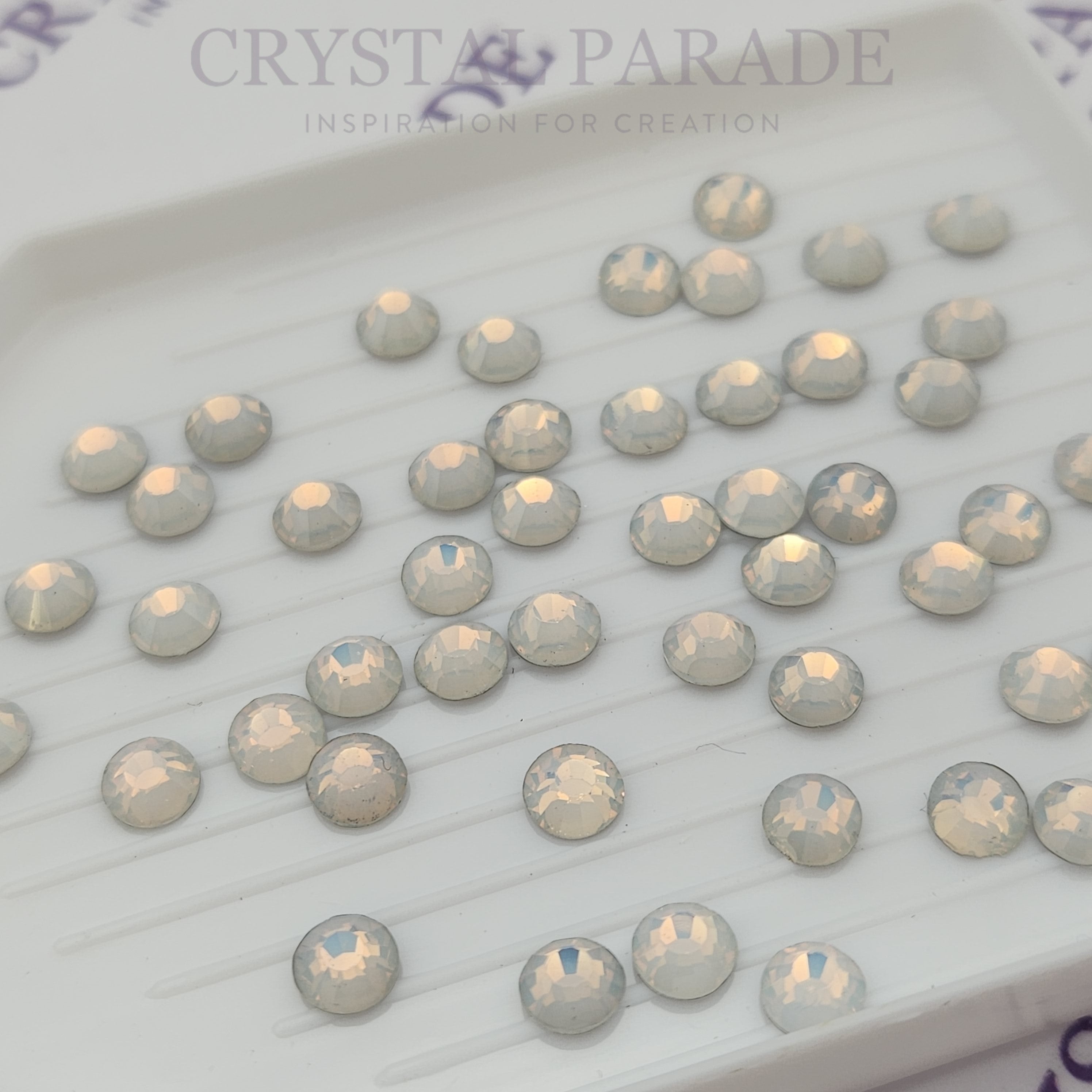 Luna Non Hotfix Rhinestones - White Opal