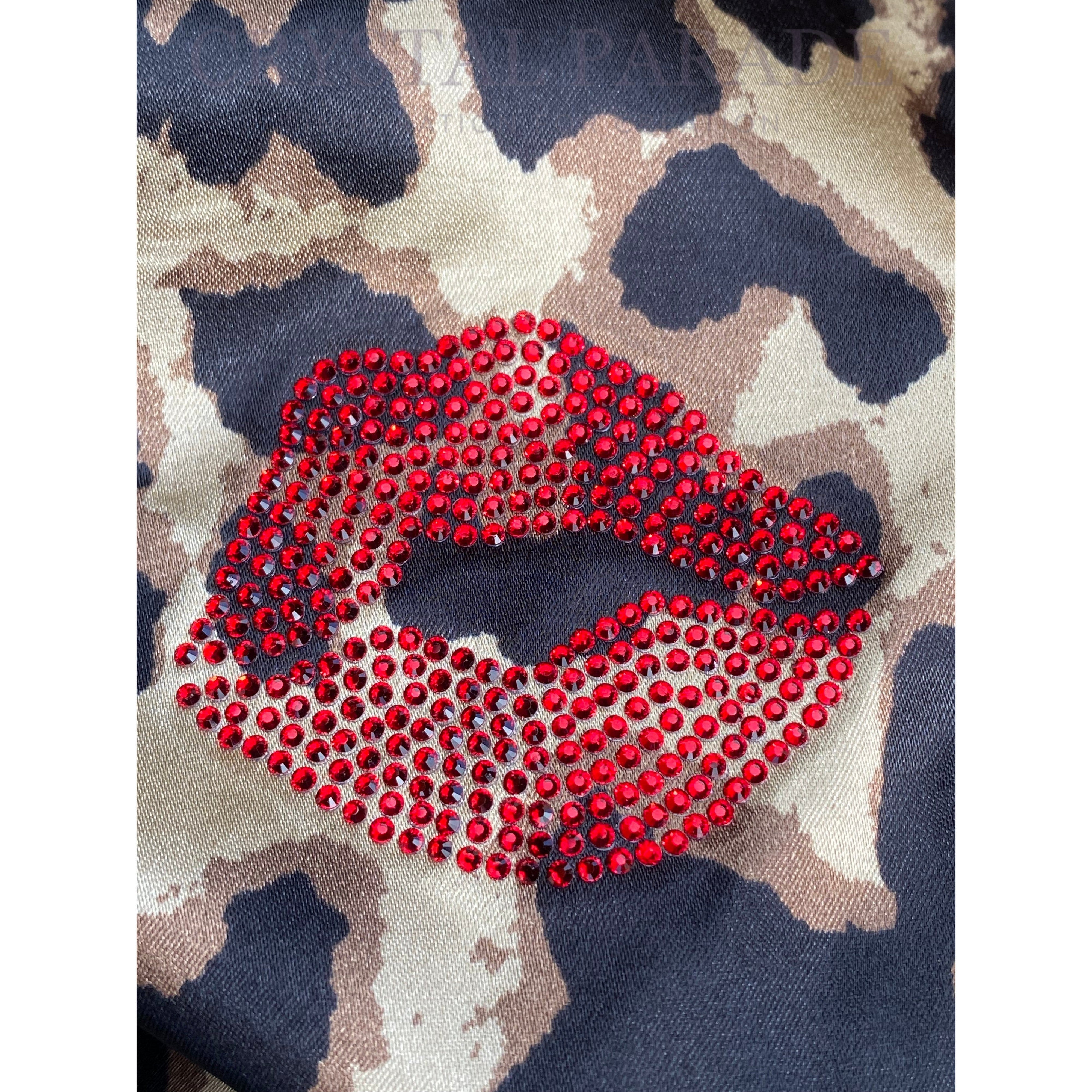 Zodiac Hotfix Crystal Iron on Transfers - Lips