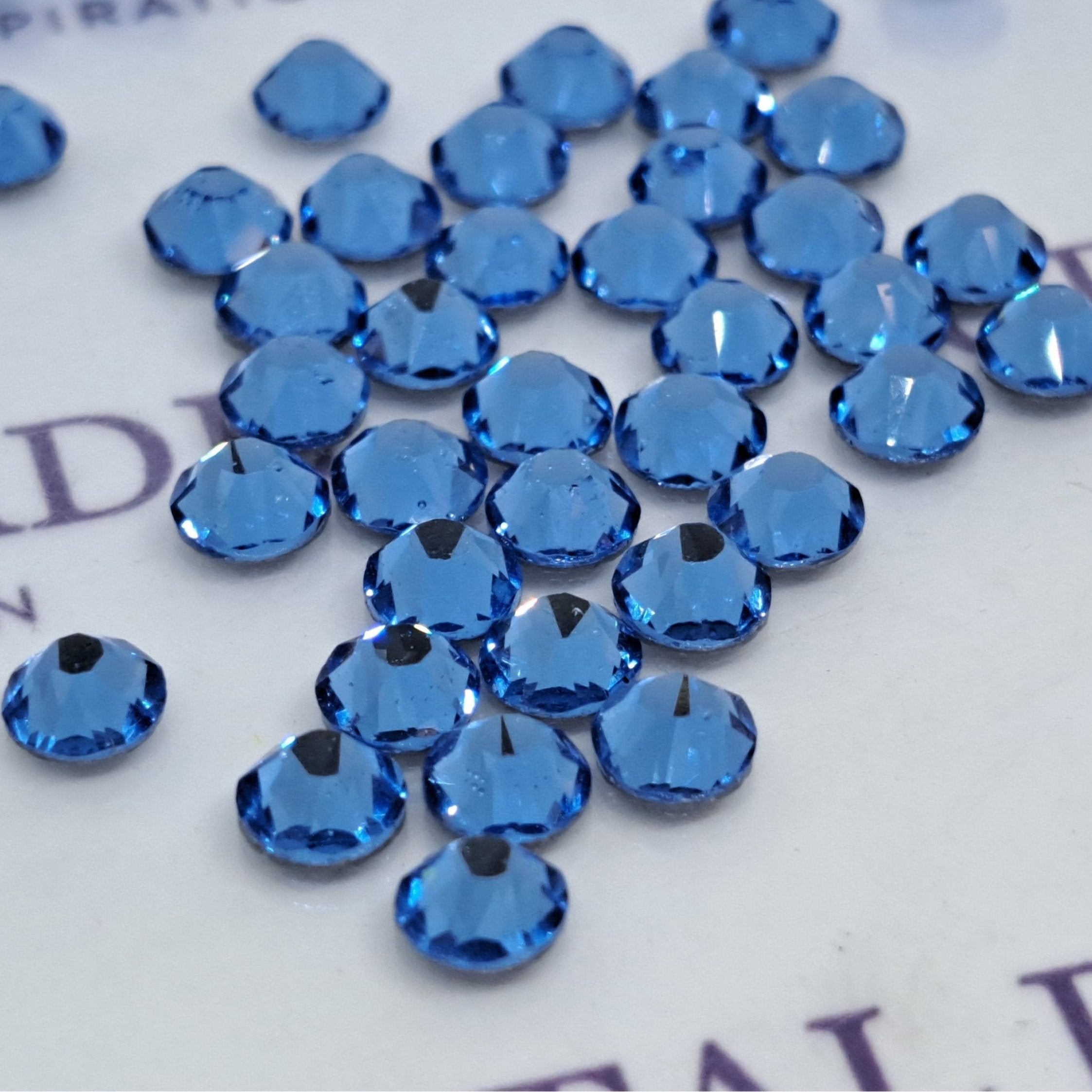 Zodiac Hotfix Crystals - Light Sapphire