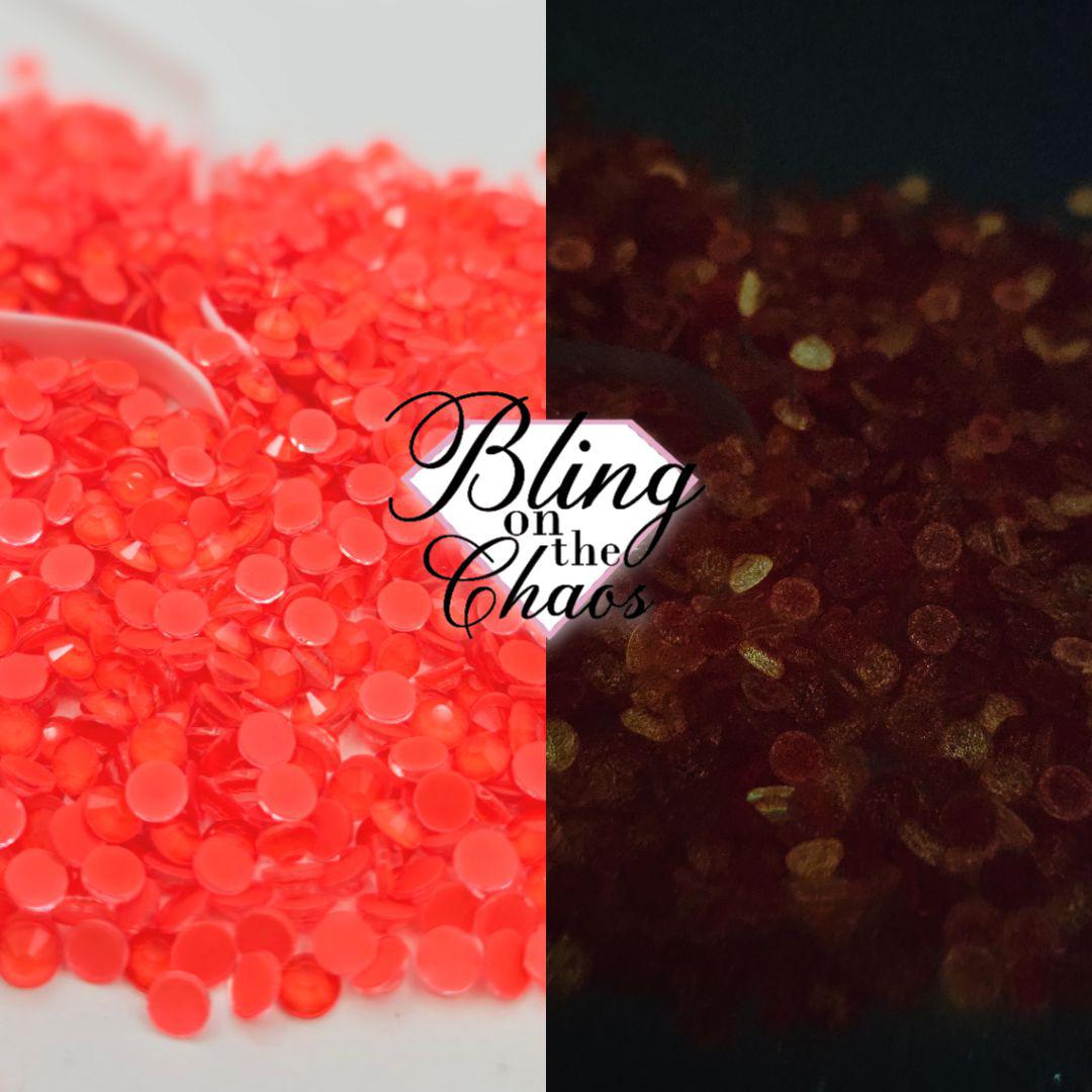 Glow Bright Siam Red Rhinestone