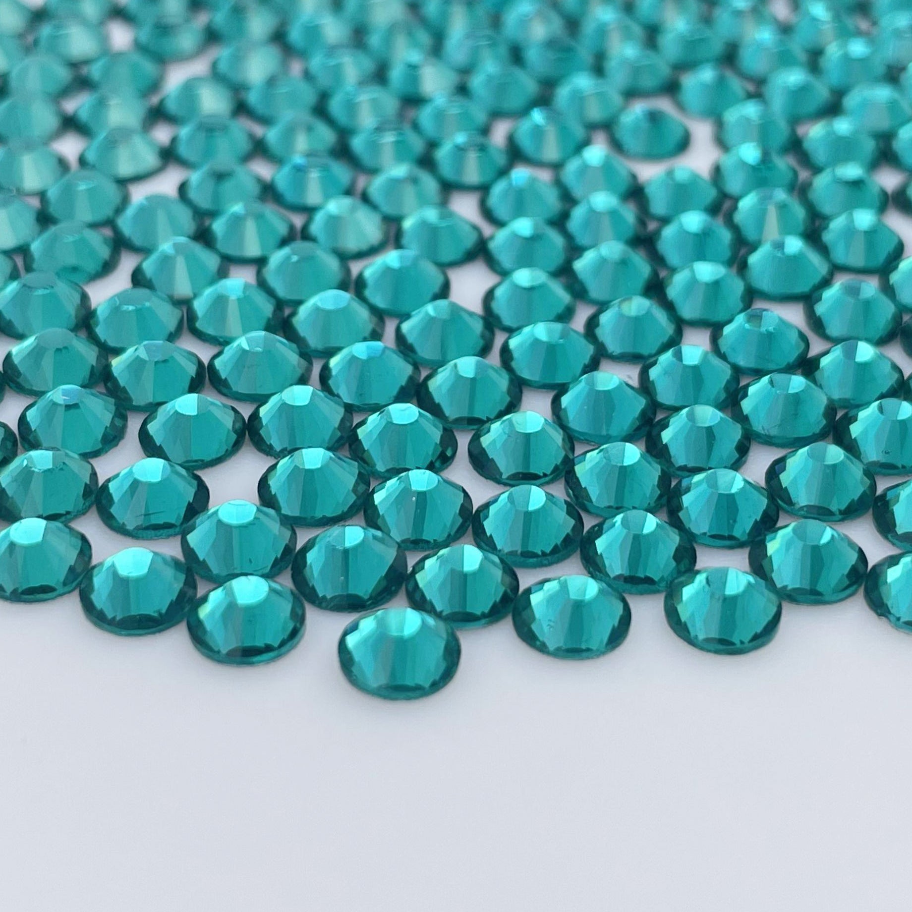 Green Zircon Glass Rhinestones