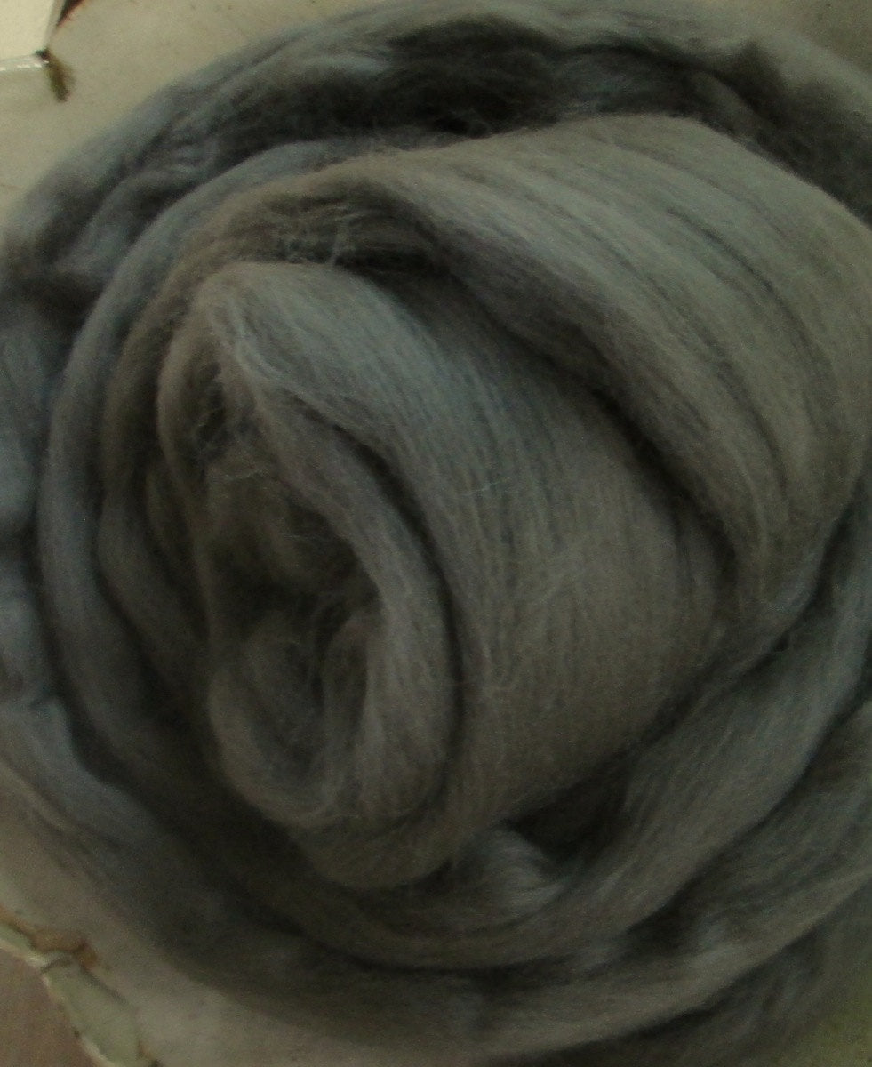 SUPERSOFT Logwood Extra Fine Merino Top Ashland Bay