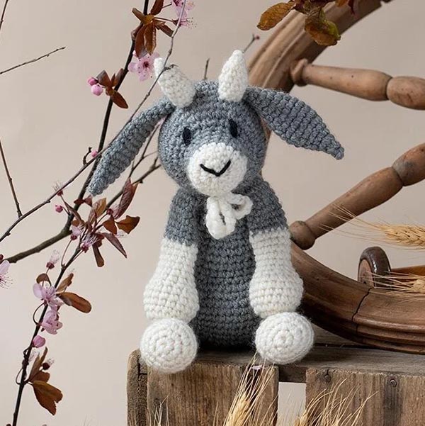 TOFT Crochet Kit - Audrey the Goat