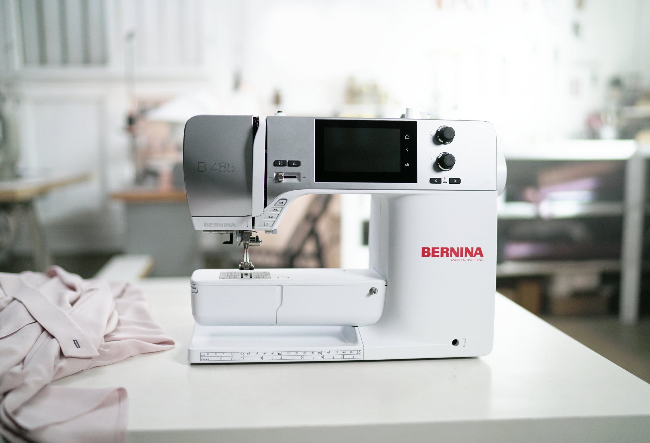Bernina B485