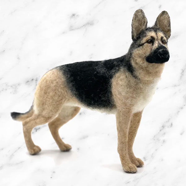 World of Wool Felting Kit - Georgi the German Shepherd