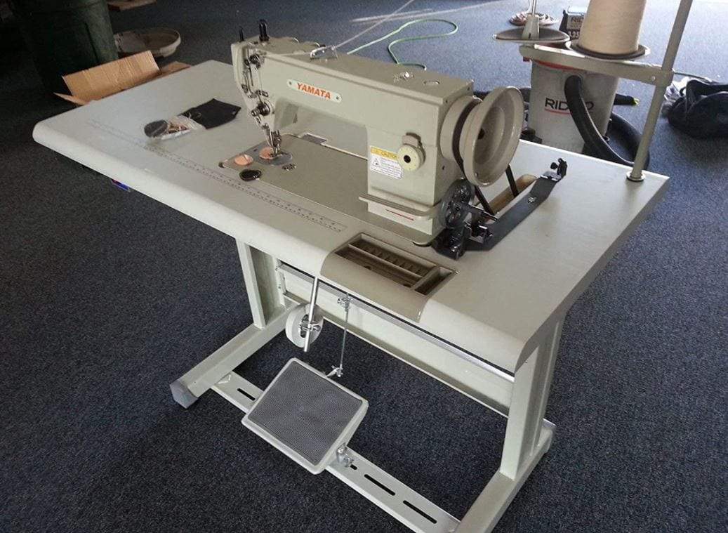 Yamata FY5318 Walking Foot Lockstitch Upholstery Leather Sewing Machine Servo Motor,Table.Assembly Required