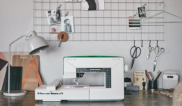 Husqvarna Viking Designer Jade 35