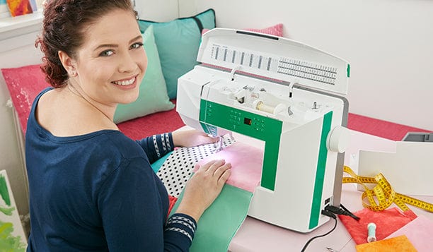 Husqvarna Viking Jade 20 Sewing Machine