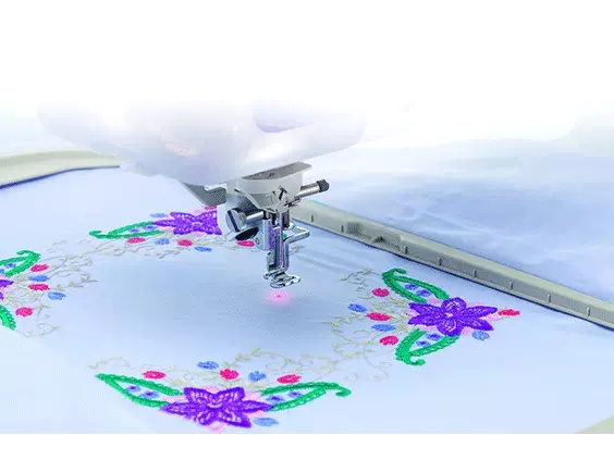 SA197 Embrodiery Foot with LED Pointer